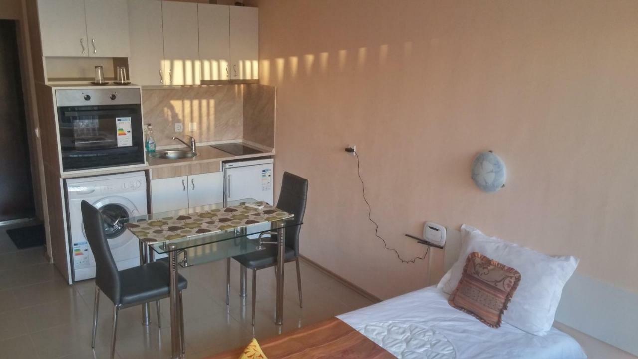 Студио Алекс Варна Warna Exterior foto